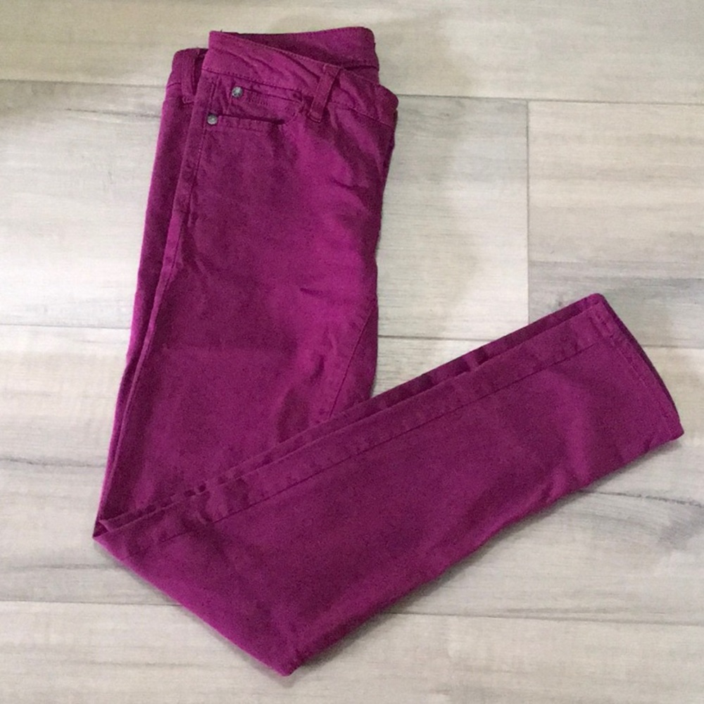 Celebrity Pink Skinny Jeans Size 3/26